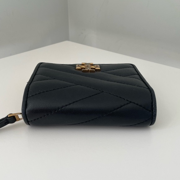 Tory Burch Kira Chevron Bifold Wallet - Picture 5 of 11
